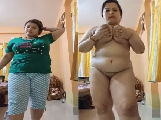 latest fsiblog mms Chubby Milf housewife naked pressing big boobs showing fat pussy nude selfie mms