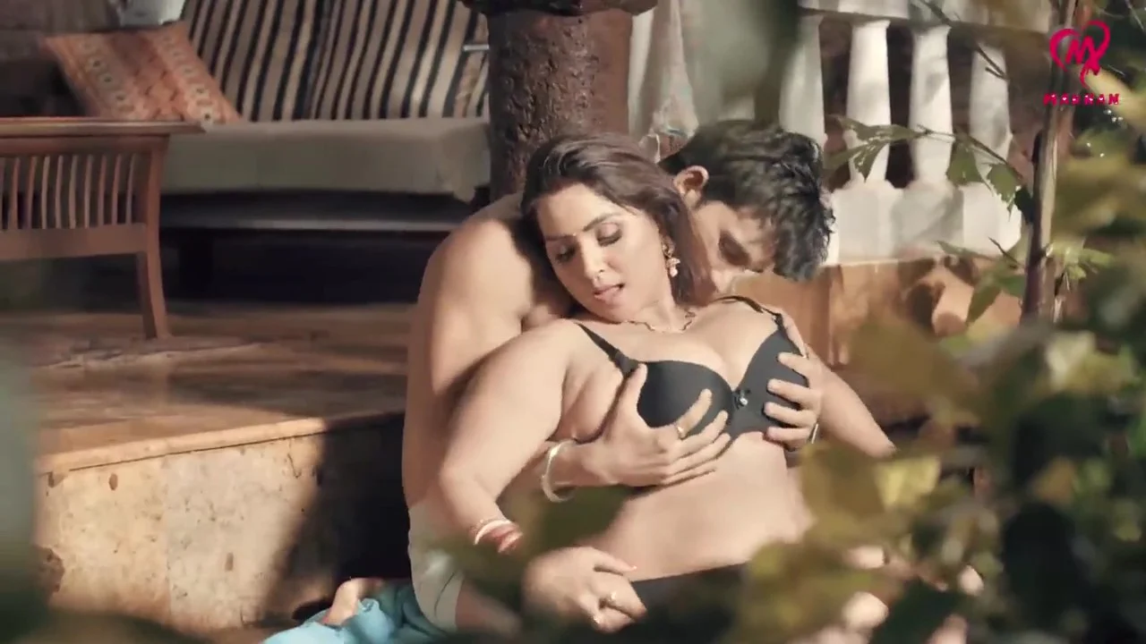 Do Khajur 2025 Makhan App Hindi Porn Web Series Episode 1