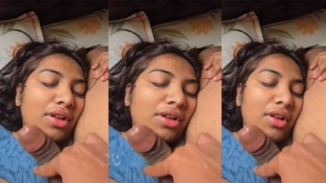 Chubby Horny Nude Girl Sucking Dick and Drinking Cum MMS