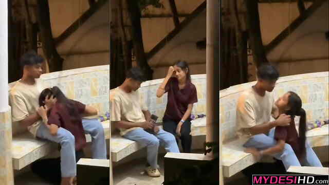 Young Girl Giving Passionate Oral Blowjob to Cousin Viral MMS