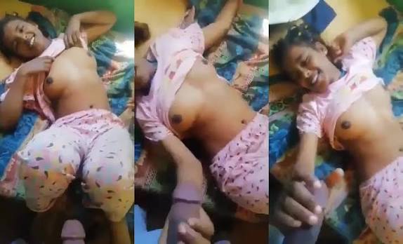 Young Muslim Sister Boobs Press and Handjob Brother Family MMS